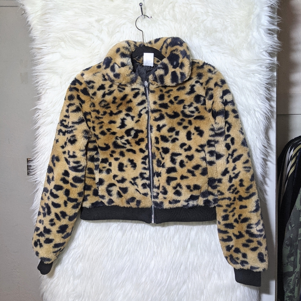 NWT Cheetah Faux Fur Bomber Jacket